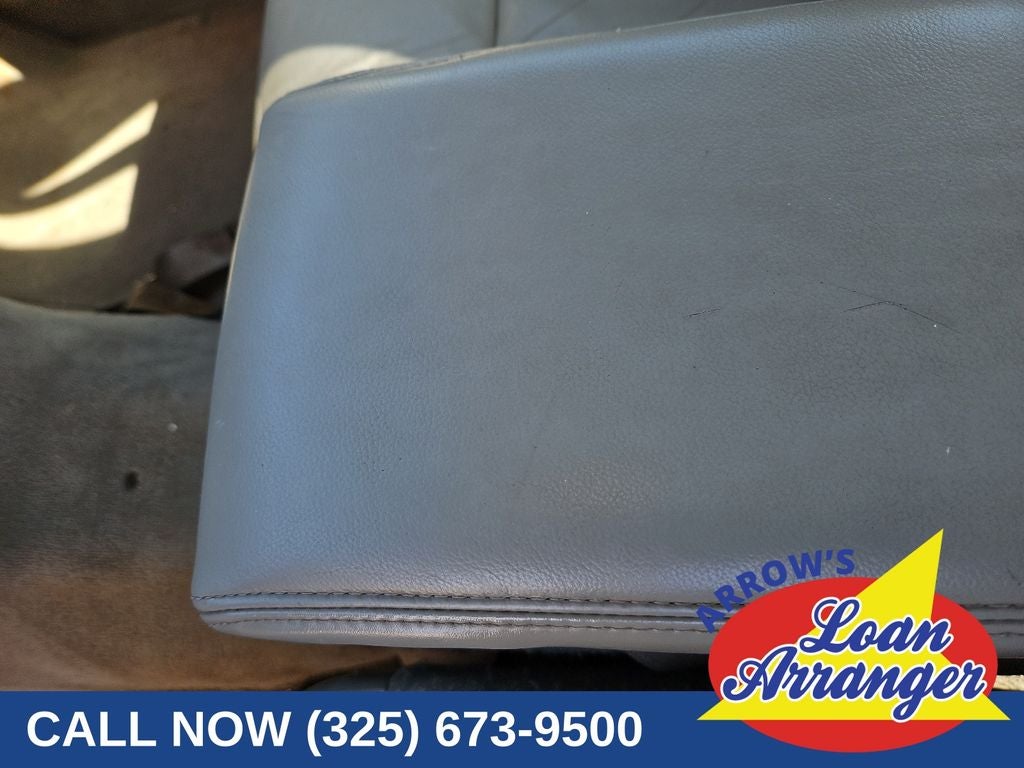 2005 Lincoln Town Car Signature Limited