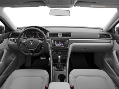 2018 Volkswagen Passat 2.0T R-Line