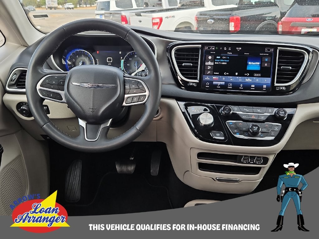 2023 Chrysler Pacifica Touring L