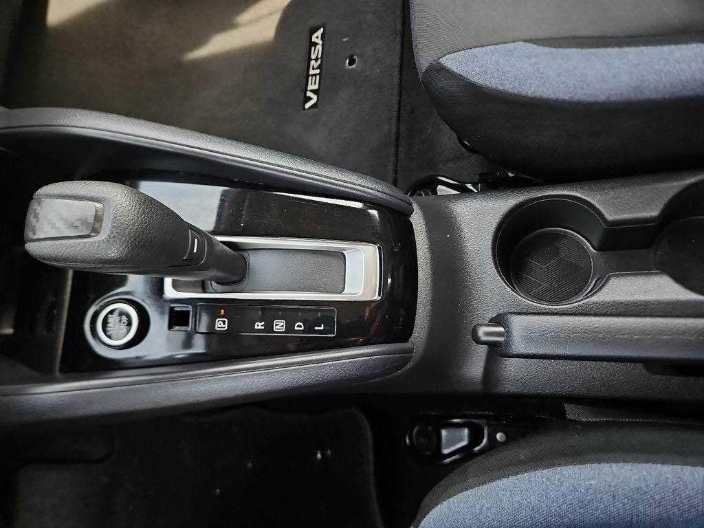2024 Nissan Versa 1.6 SV