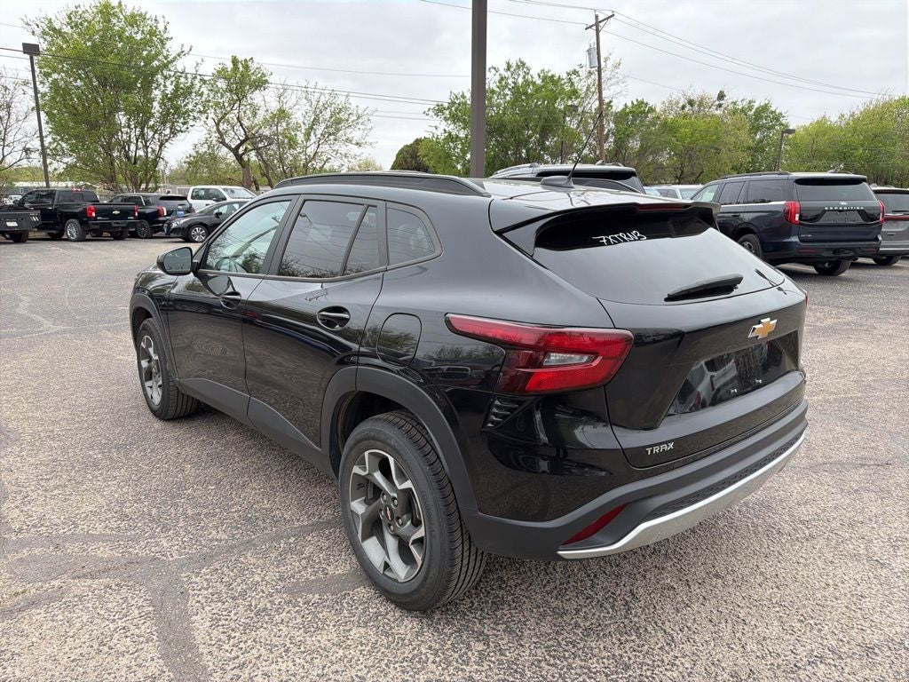 2025 Chevrolet Trax LT
