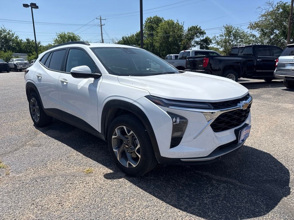 2025 Chevrolet Trax LT