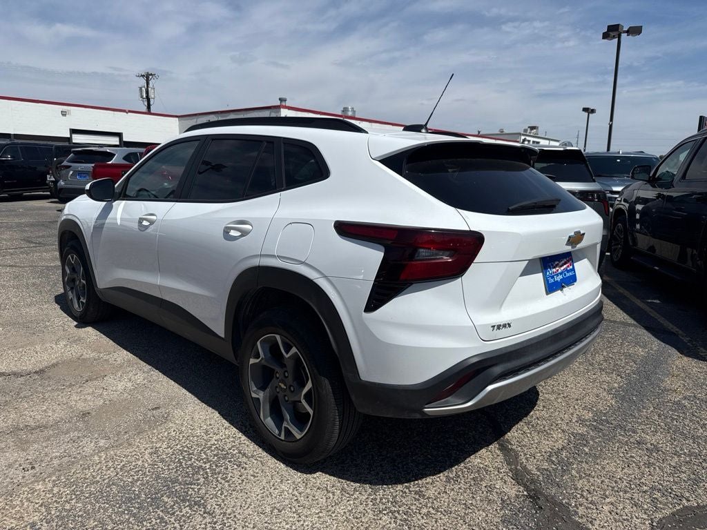 2025 Chevrolet Trax LT