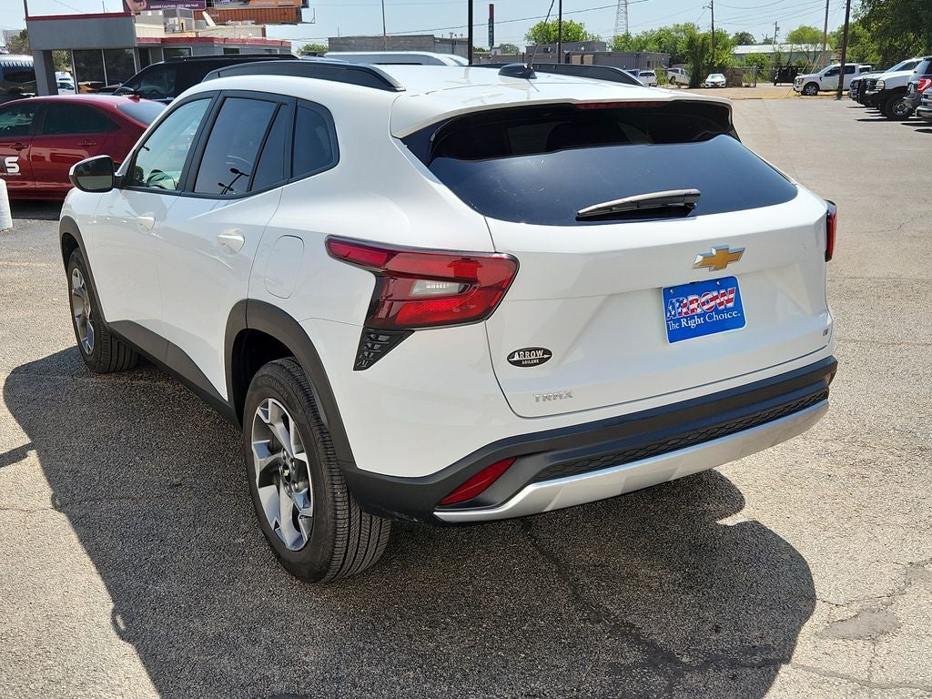 2025 Chevrolet Trax LT