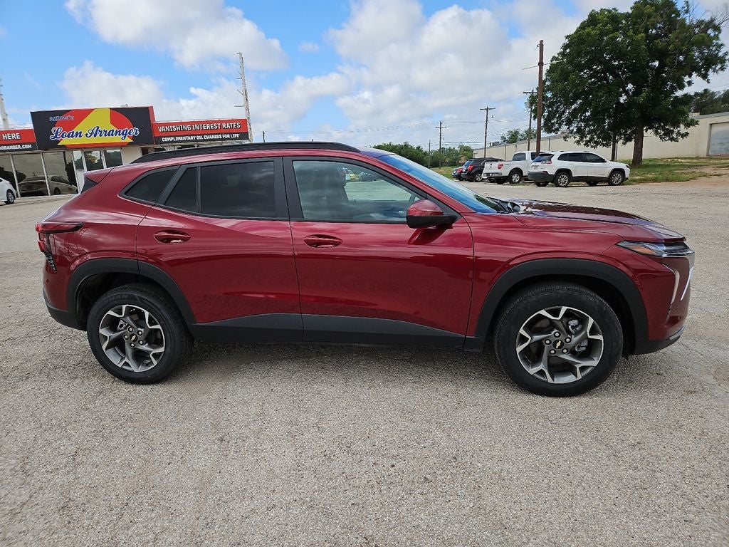 2025 Chevrolet Trax LT