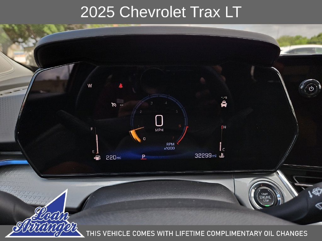 2025 Chevrolet Trax LT