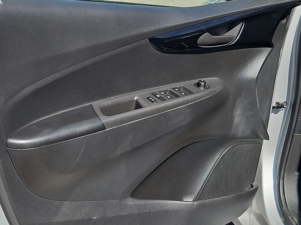 2022 Chevrolet Spark 1LT - Photo 18